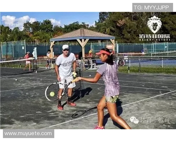 成都网球队以96分领跑大师赛积分榜展现强劲实力