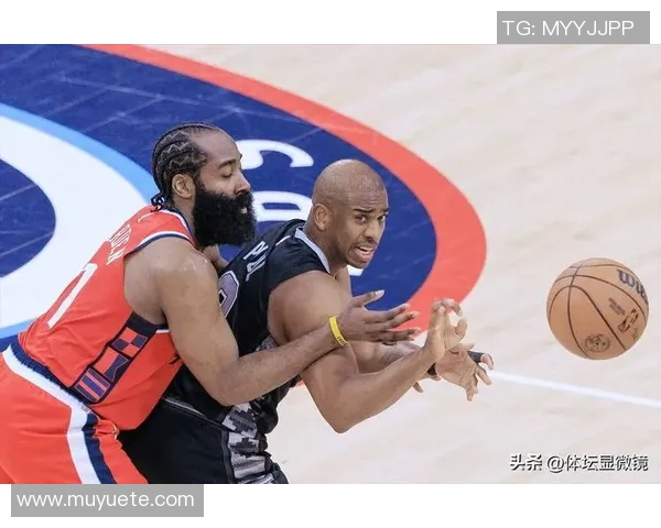 快船与火箭季后赛第二场激战回顾球星对决引发的精彩瞬间 快船与火箭季后赛第二场激战回顾球星对决引发的精彩瞬间