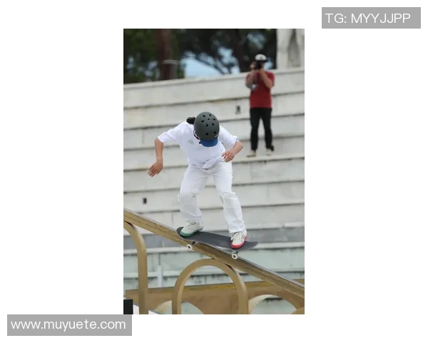 重庆滑板队与武汉滑板队赛后分析个人能力对比与表现总结