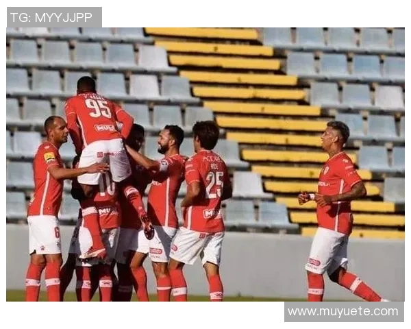 邓迪联队与罗斯郡激战正酣谁能在这场对决中笑到最后