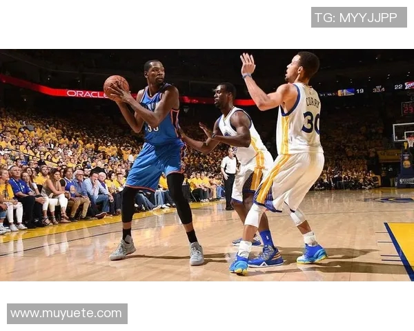 勇士与雷霆精彩对决全场录像回放及赛后分析分享